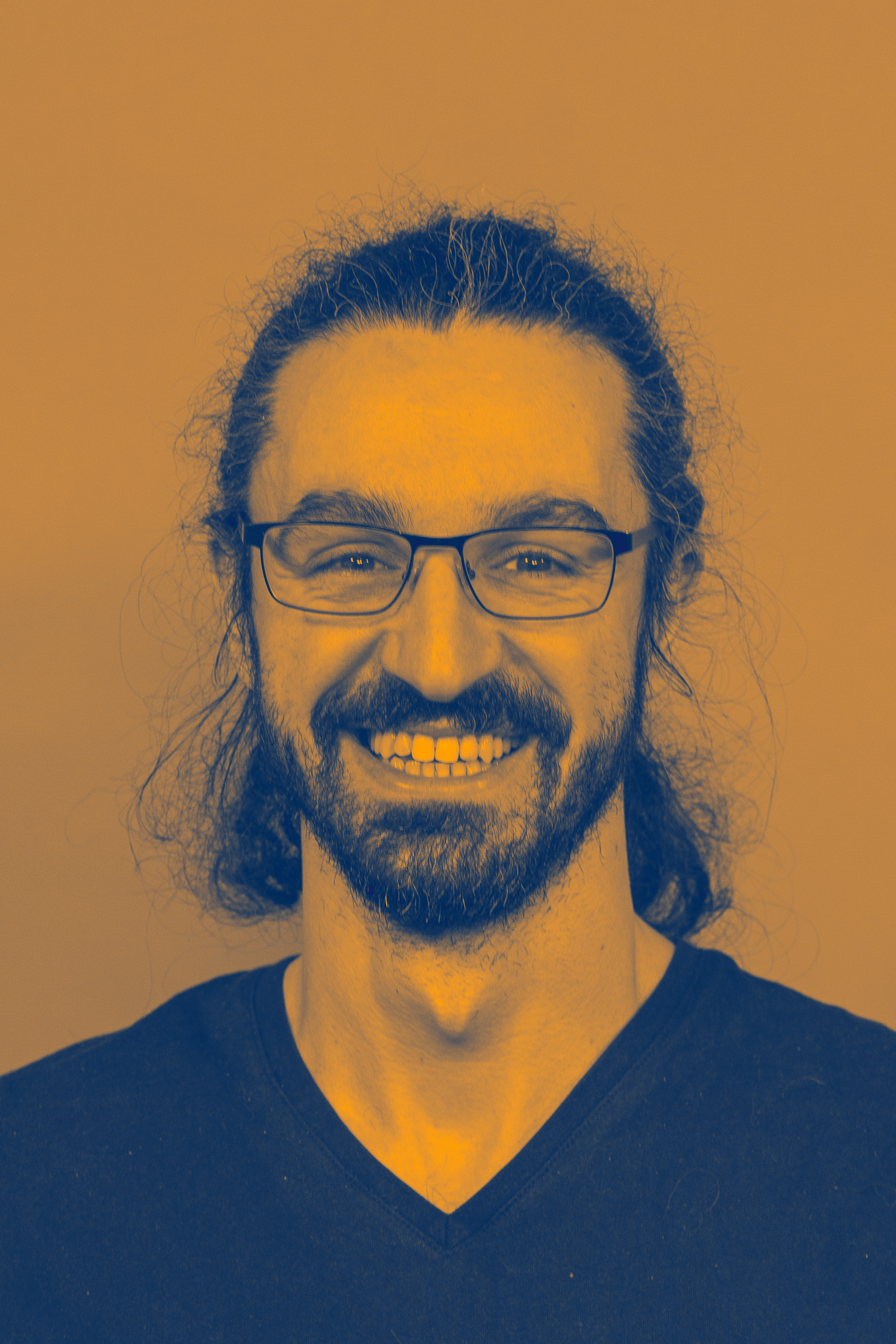 Profilbild von Homepage Ersteller und Besitzer, Mann mit Brille und Bart